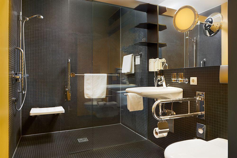 Montfort - Hotel